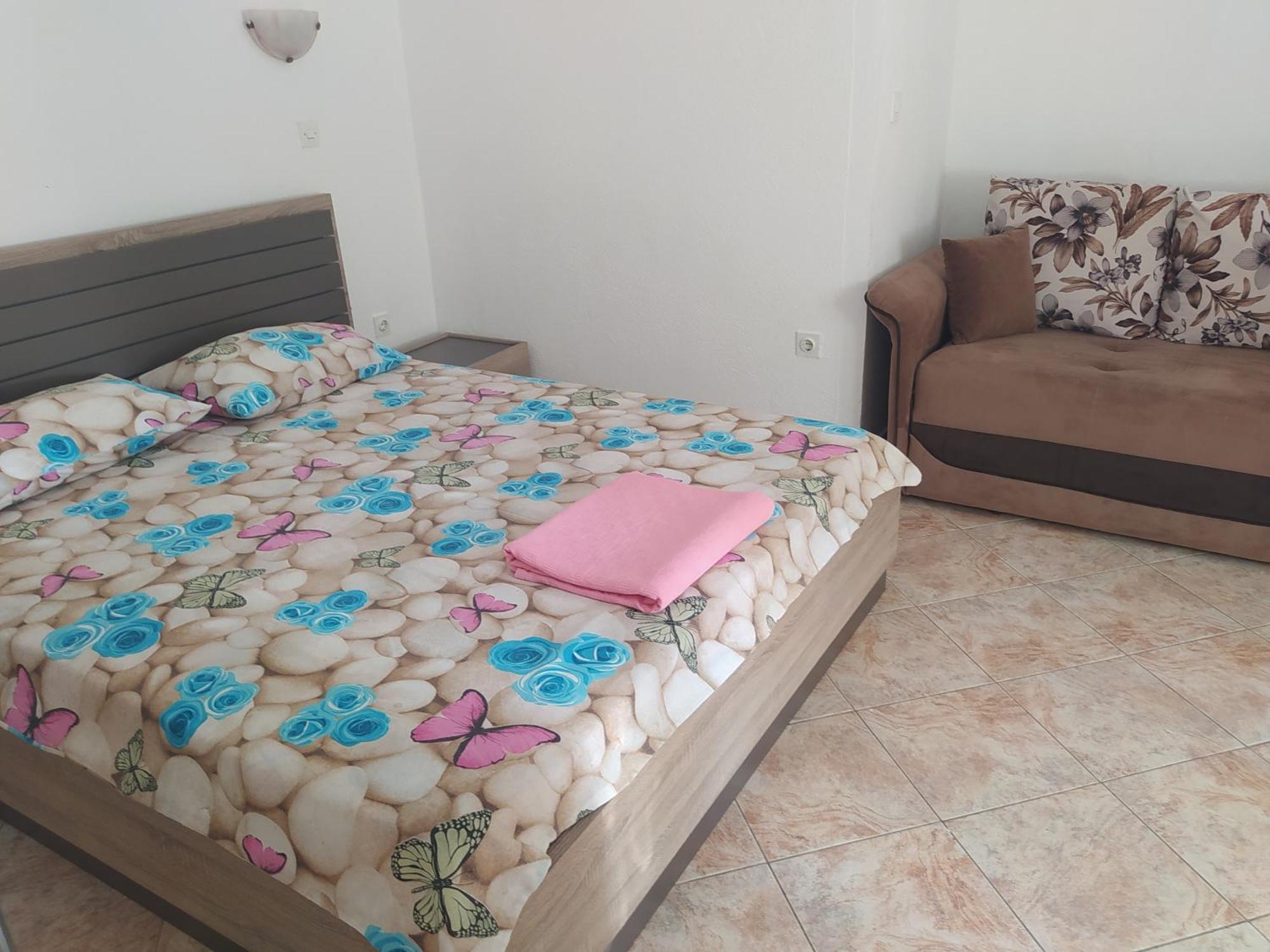 Petrovic Apartmani Тиват Екстериор снимка