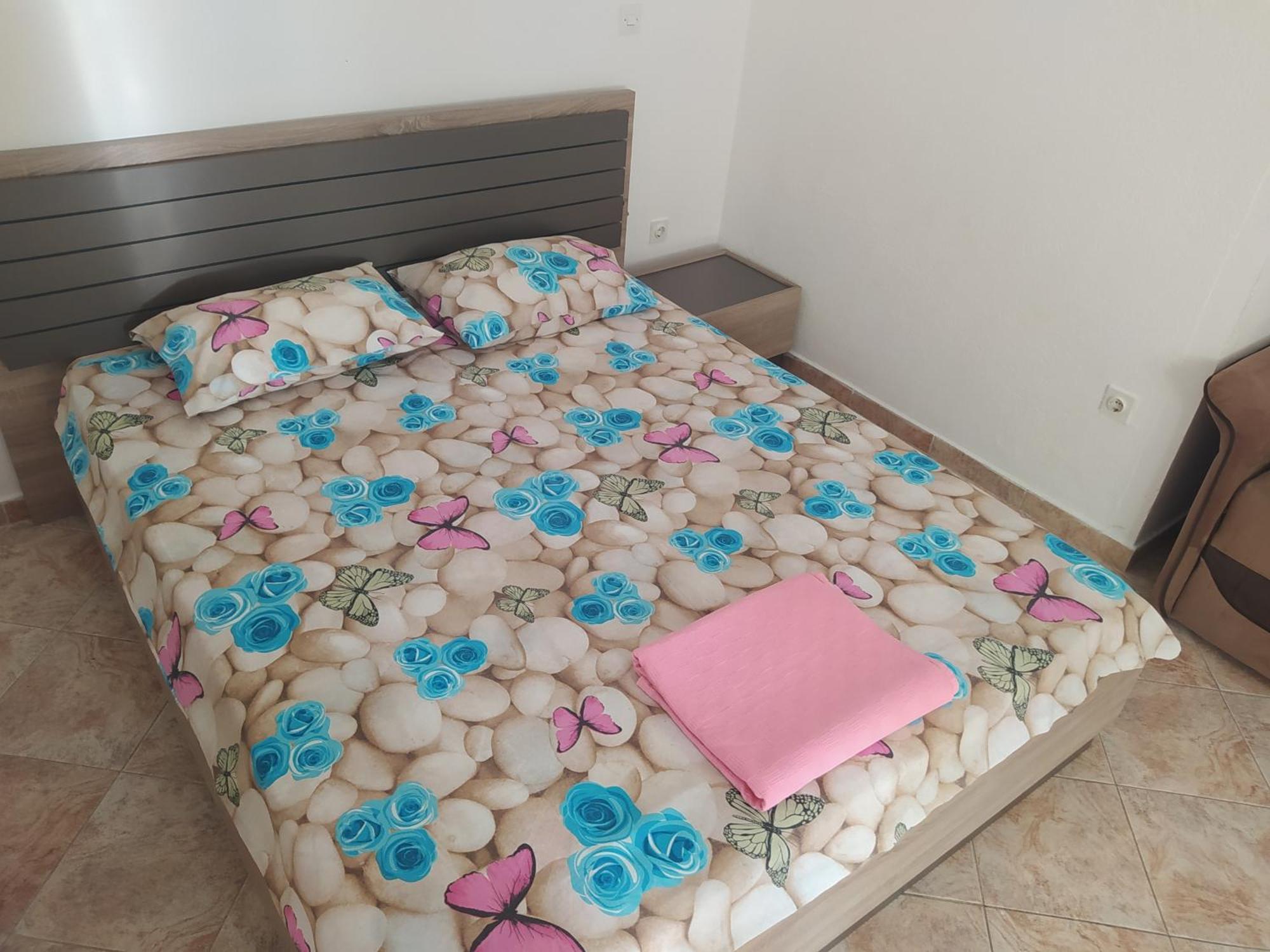 Petrovic Apartmani Тиват Екстериор снимка
