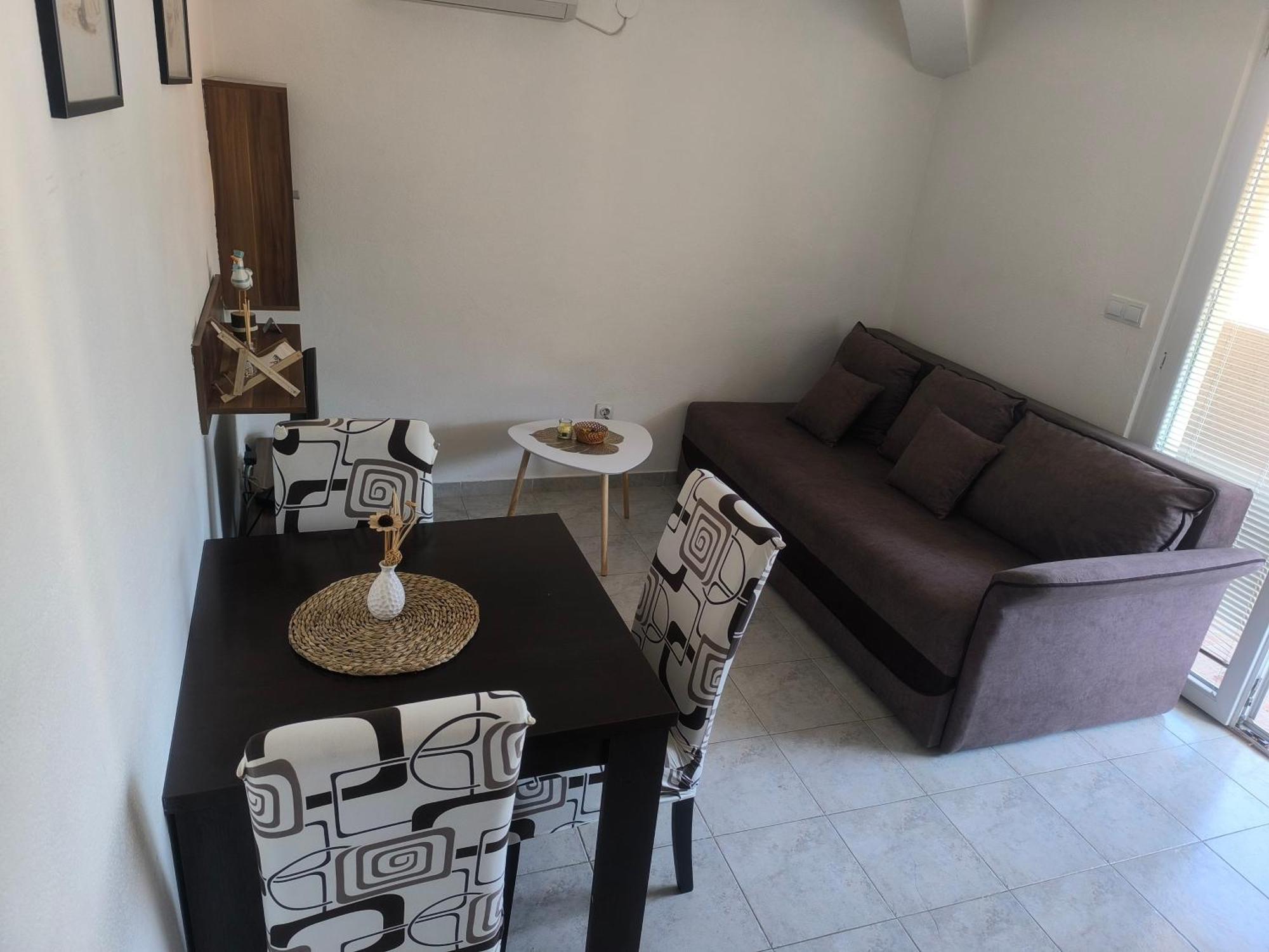 Petrovic Apartmani Тиват Екстериор снимка